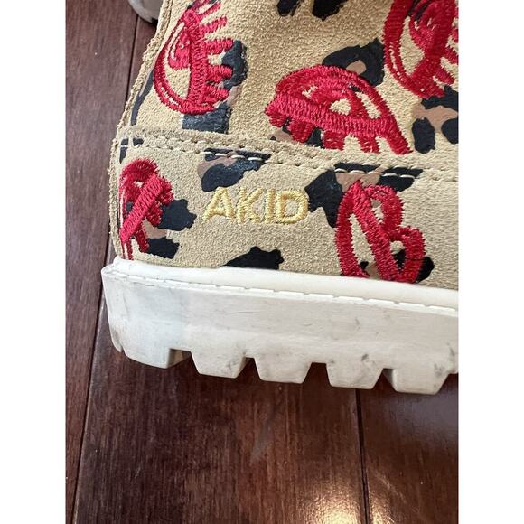 AKID Leather Embroidered Eye & Lips Boots Size US 12 Tan Red Mint Condition - Picture 4 of 9